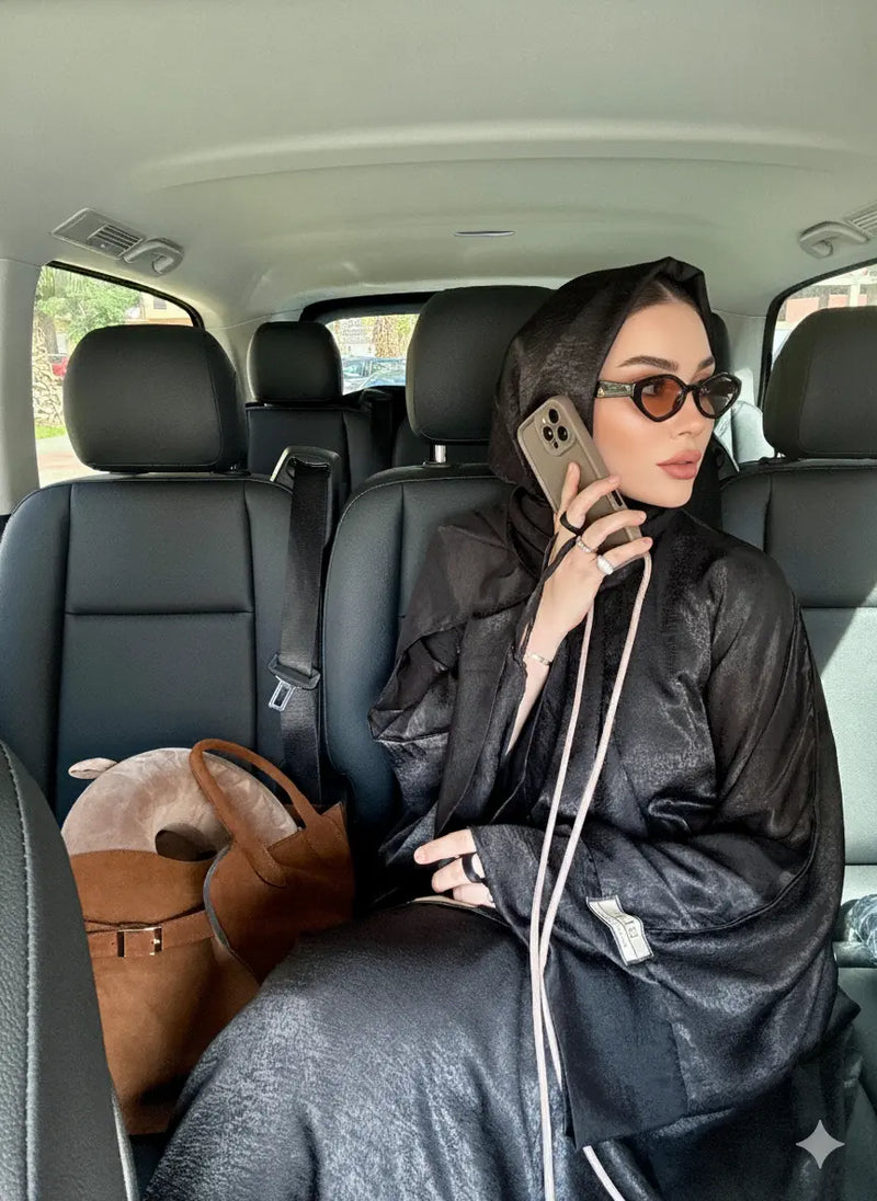 Abaya Arabica L’élégance intemporelle pour la femme moderne